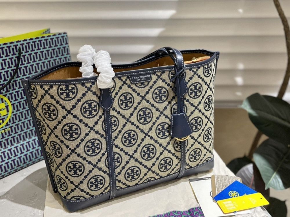 TORY BURCH Perry Monogram Tote