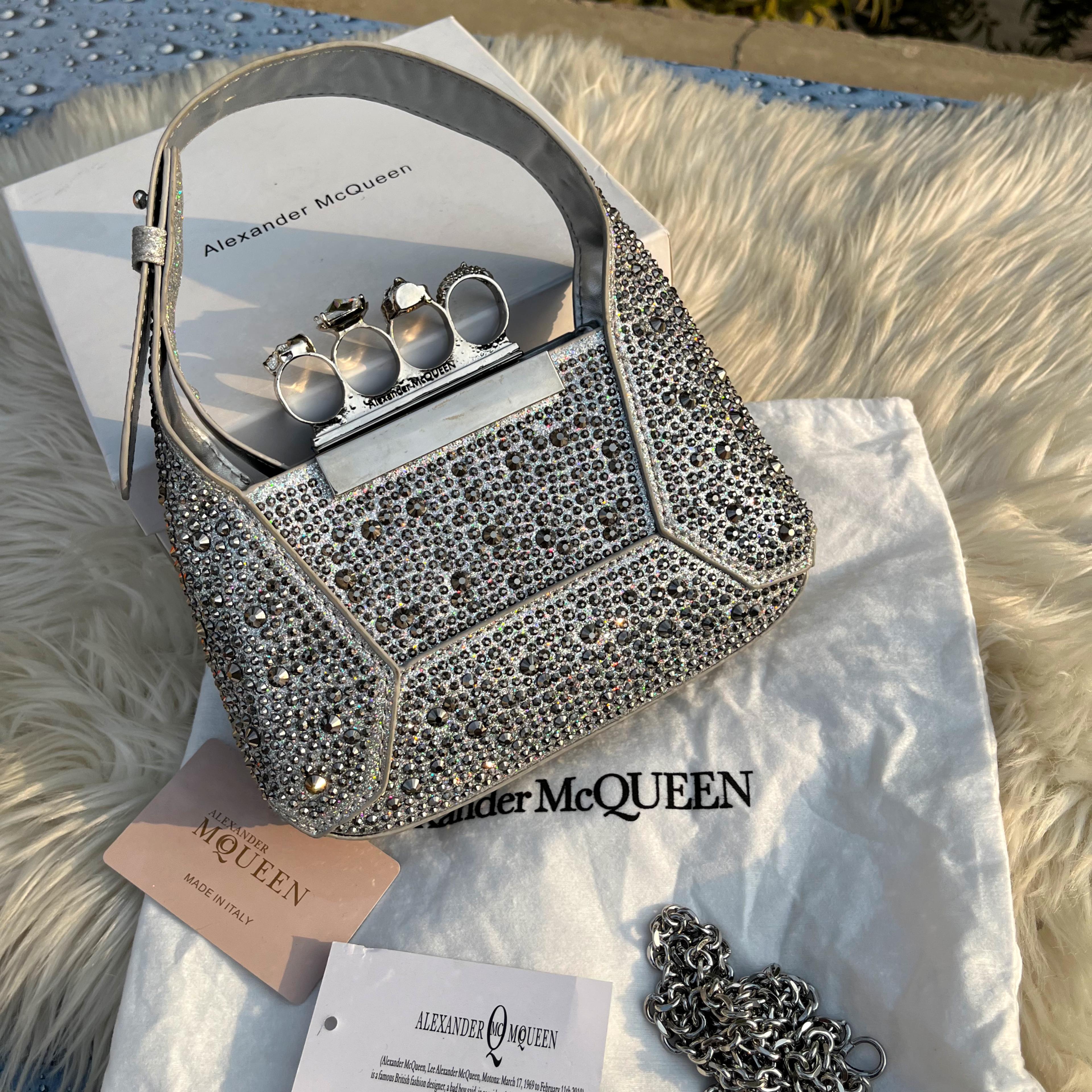ALEXANDER McQUEEN Crossbody bag with long chain