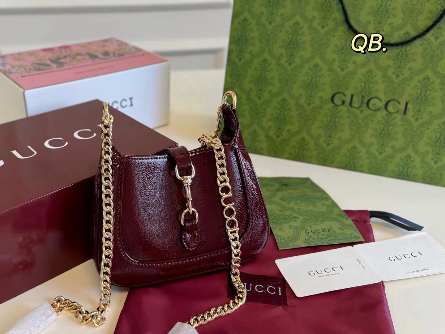 Gucci Chain Shoulder Bag